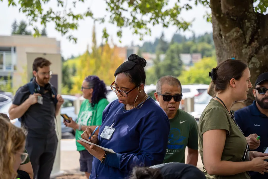 Oregon AFSCME Member signing for AVIP